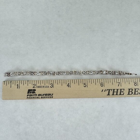 Vintage AVON NR Silver-Tone Rhinestone Crystal Bracelet Fold Over Clasp 8 inch - Picture 10 of 13